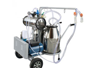 Portable vacuum pump milking machine